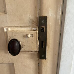 Unqualified locksmith has attempted to fit a lock but has done so incorrectly